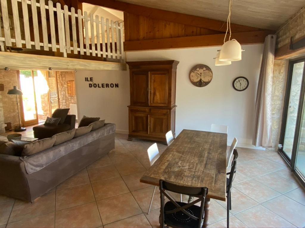 Le Pressoir - Gites Et Meubles De Tourisme - 2 Etoiles Dolus d'Oléron Zimmer foto