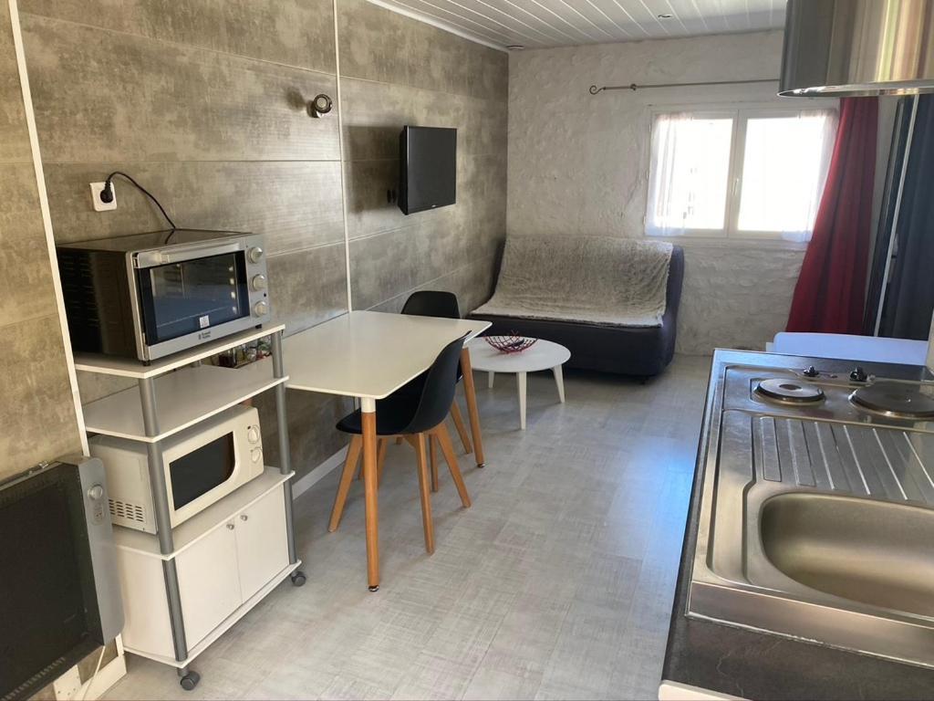 Le Pressoir - Gites Et Meubles De Tourisme - 2 Etoiles Dolus d'Oléron Zimmer foto