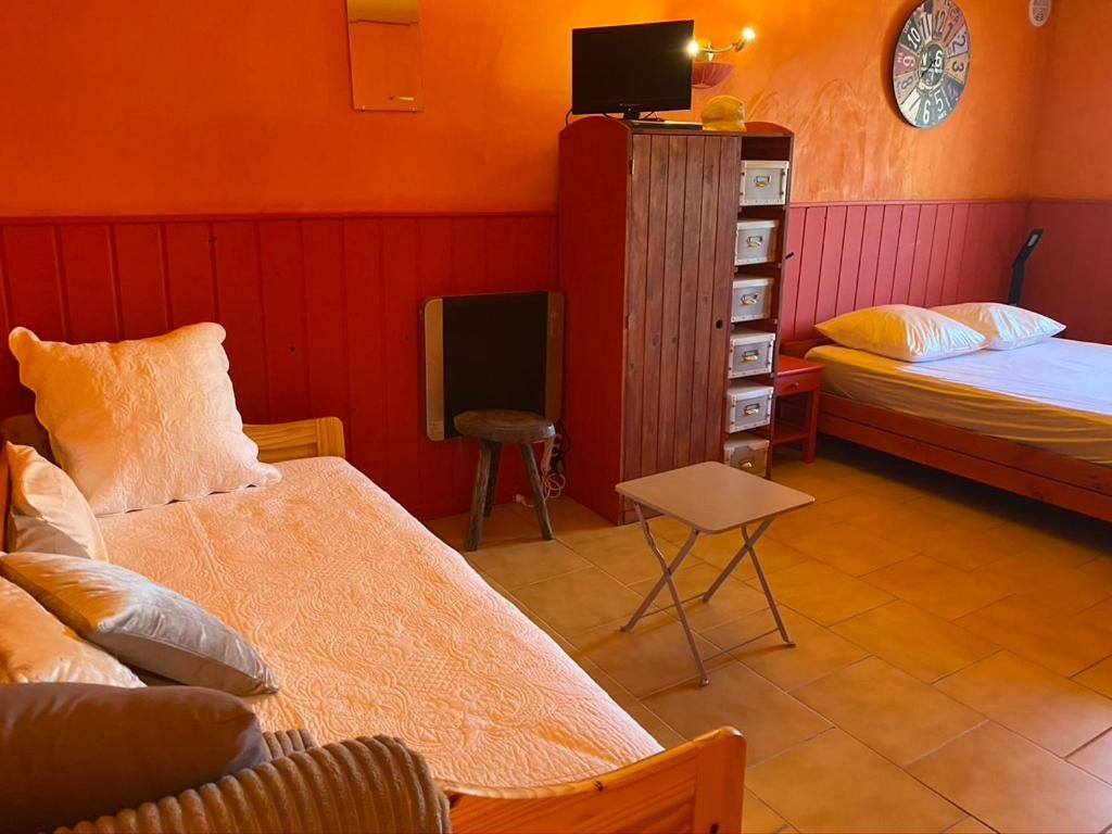 Le Pressoir - Gites Et Meubles De Tourisme - 2 Etoiles Dolus d'Oléron Zimmer foto